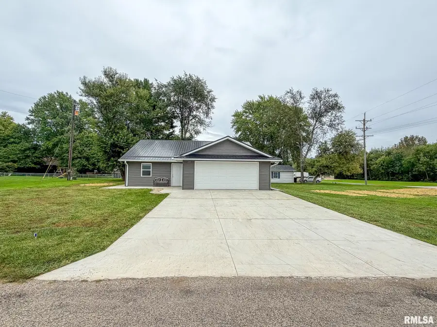 214 S Grant Street, Toluca, IL 61369 - #3