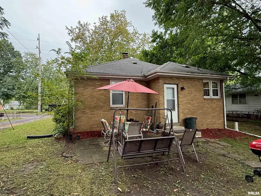 2710 N Wisconsin Avenue, Peoria, IL 61603 - #2