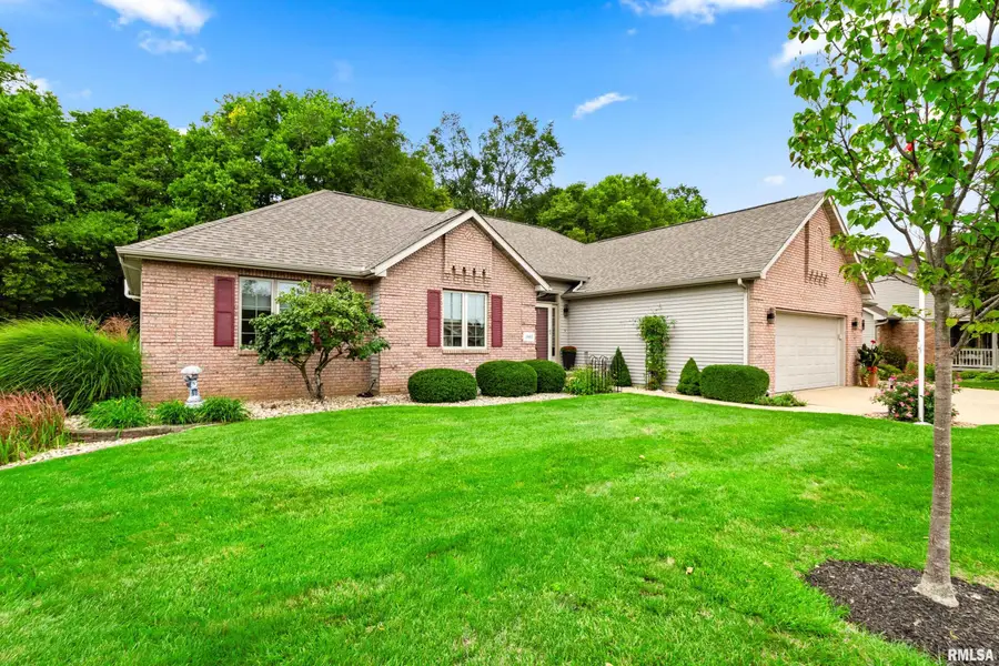 1803 Tharp Street, Pekin, IL 61554 - #2