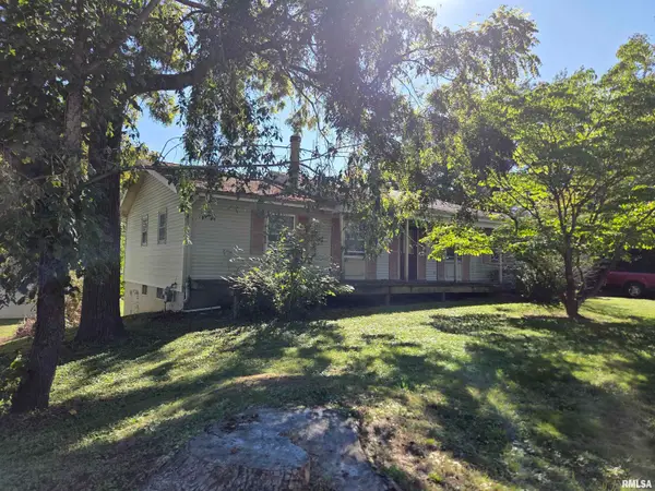 10 Kimberly Court, Macomb, IL 61455