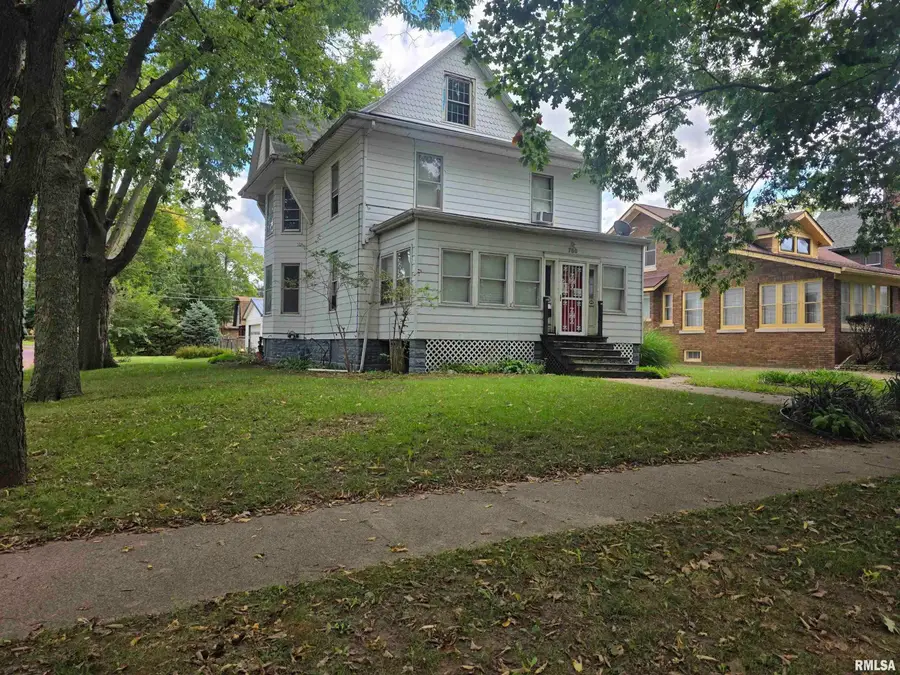 700 S 8th Street, Pekin, IL 61554 - #2