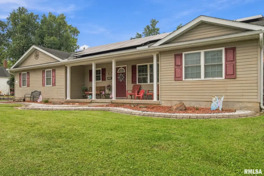 217 N 21st Street, Herrin, IL 62948 - #3