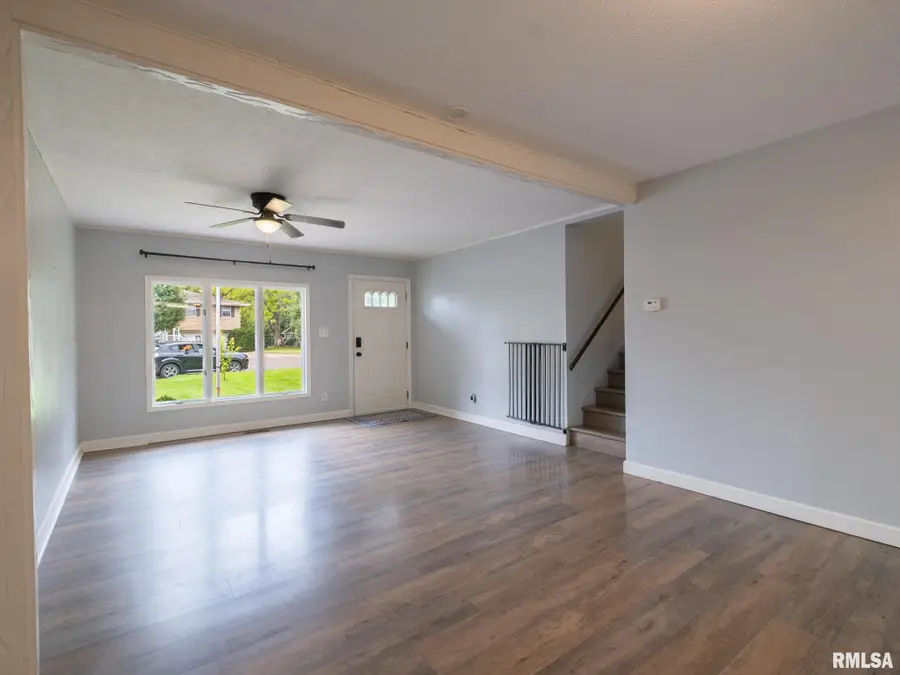 104 Summer Circle, East Peoria, IL 61611 - #2