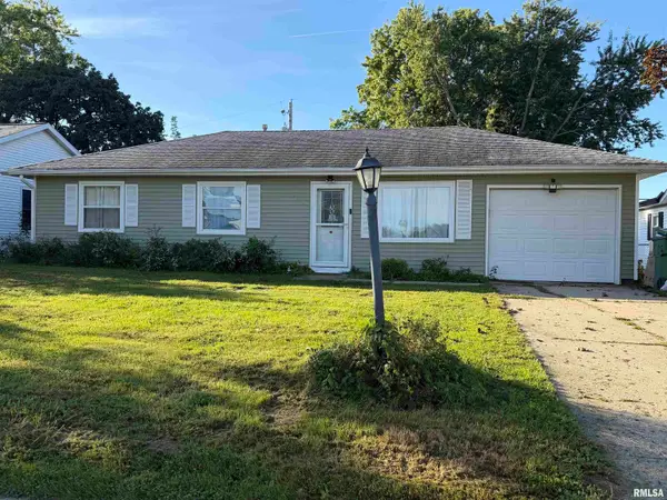 317 E Almond Drive, Washington, IL 61571