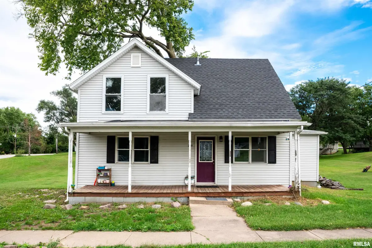 205 N Main Street, Mackinaw, IL 61755 - #1