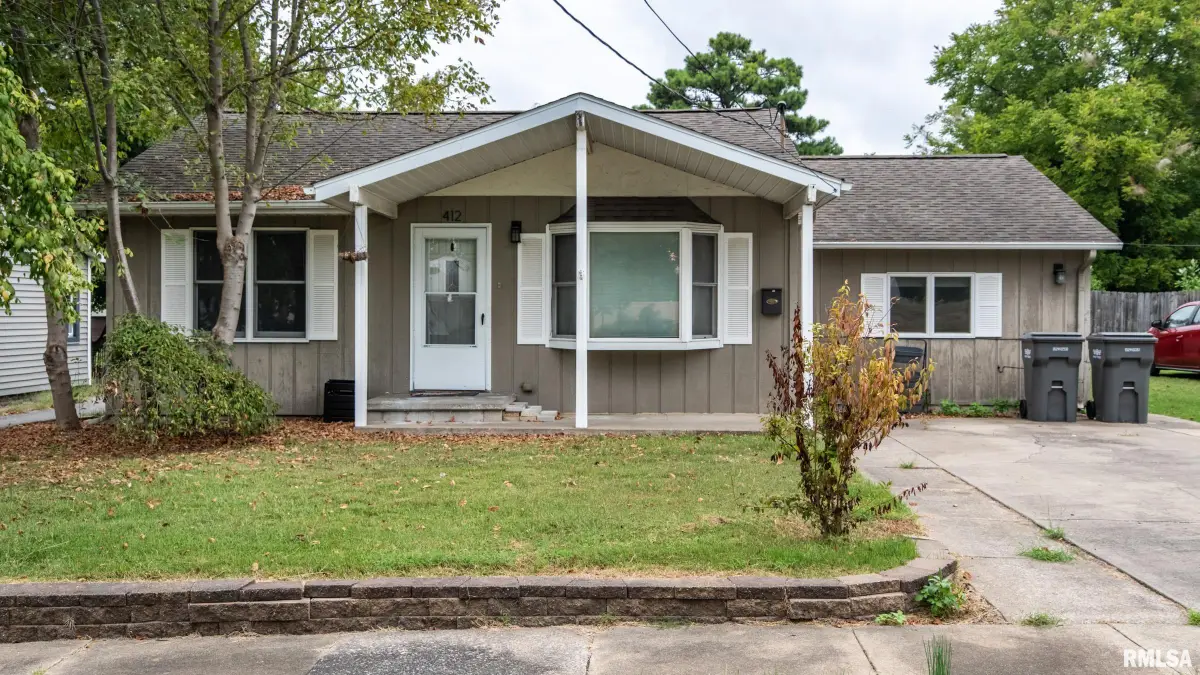 412 Elles Avenue, Carterville, IL 62918 - #1