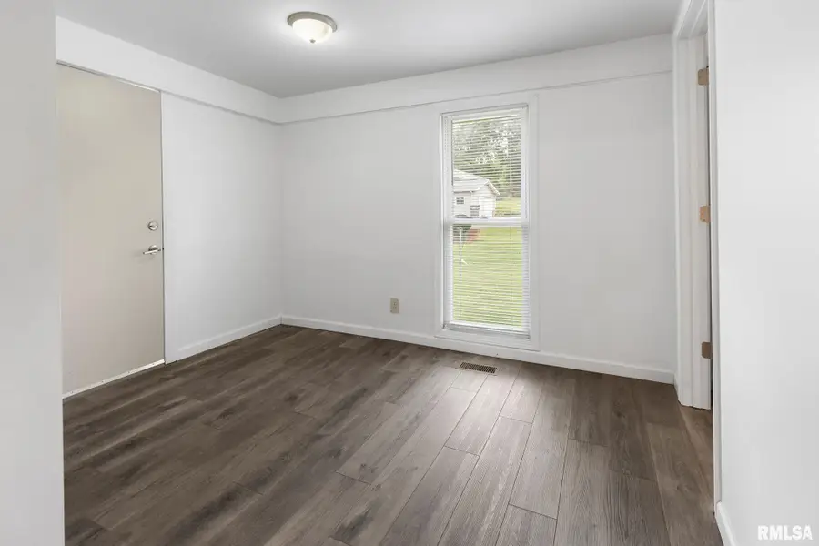 616 E Grand Avenue, Carterville, IL 62918 - #2
