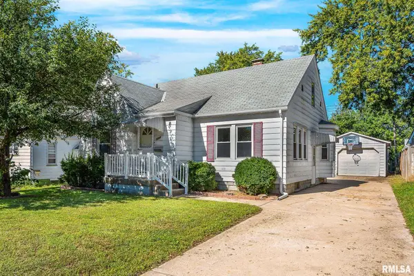 1003 Chestnut Street, Pekin, IL 61554