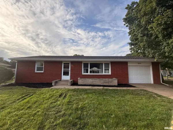 243 Lawnridge Drive, Creve Coeur, IL 61610