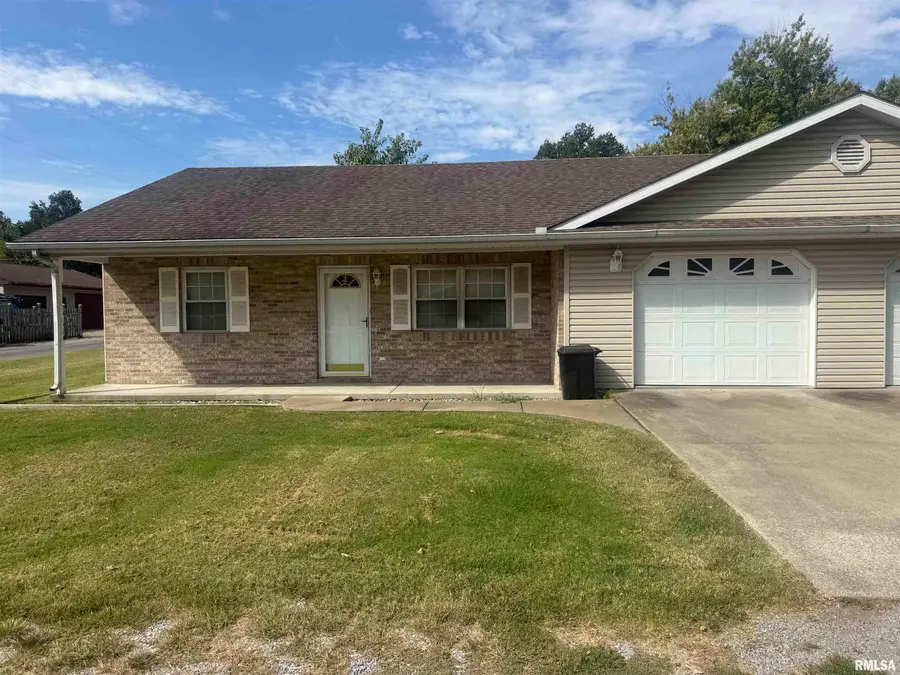 719 E Benson Street, Herrin, IL 62948 - #2