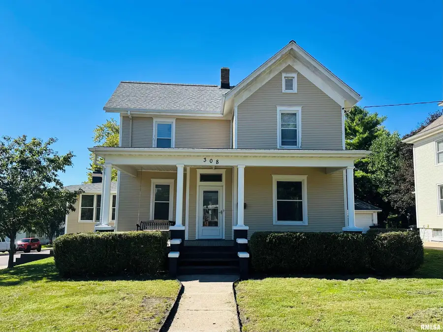 308 S Pine Street, Washington, IL 61571 - #3