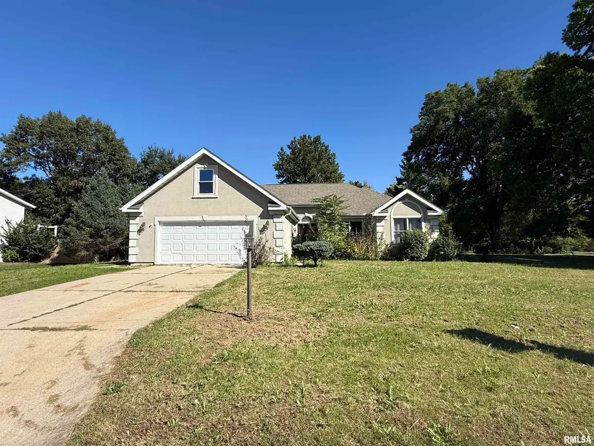 100 Sara Street, East Peoria, IL 61611 - #1