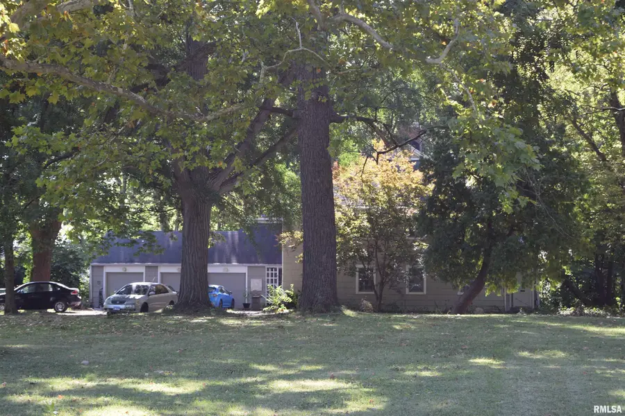 1700 W Moss Avenue, Peoria, IL 61606 - #2