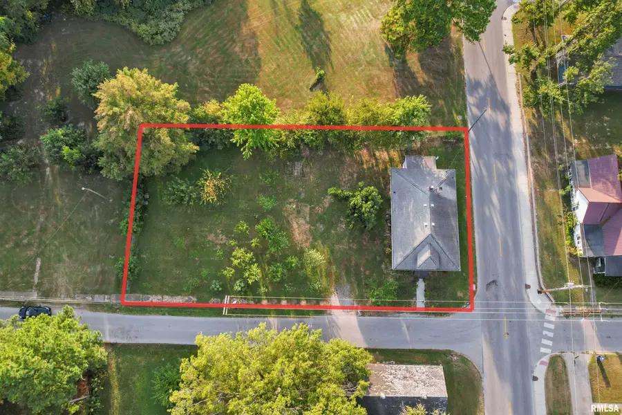 1300 S Mechanic Street, Marion, IL 62959 - #2