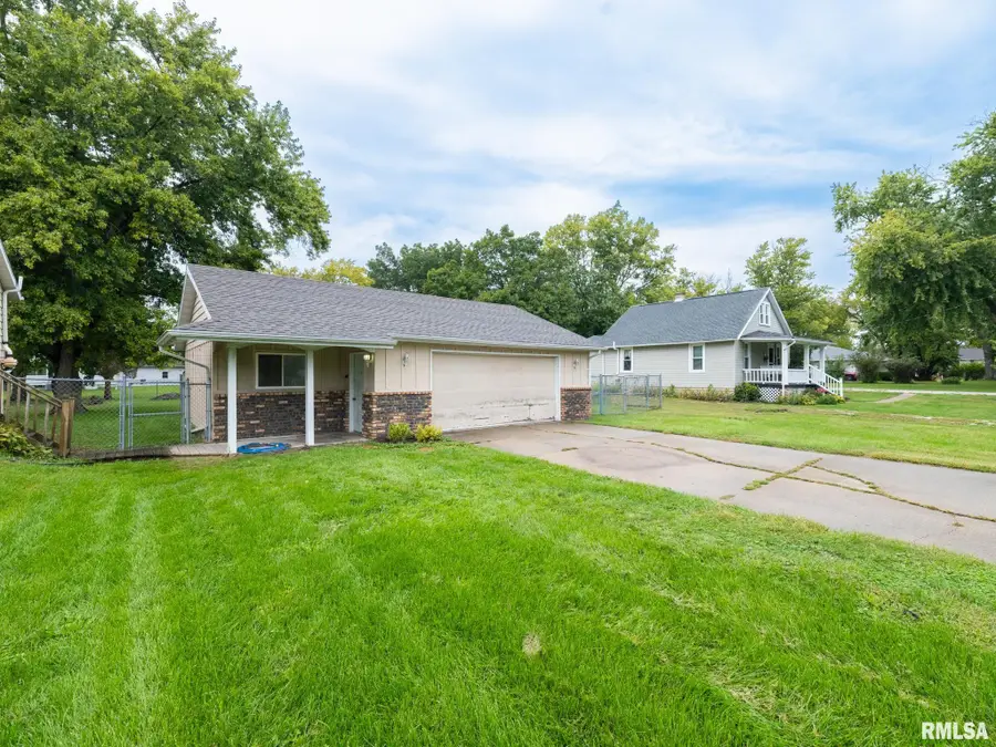 212 Gardena Avenue, East Peoria, IL 61611 - #2