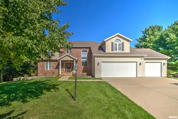 8215 W Robertson Road, Edwards, IL 61528