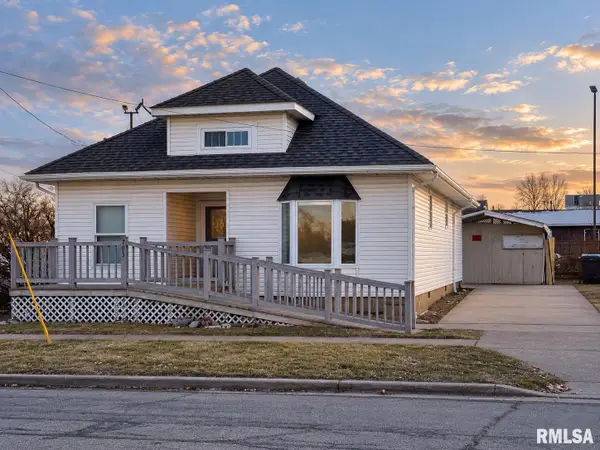 705 W College Street, Marion, IL 62959
