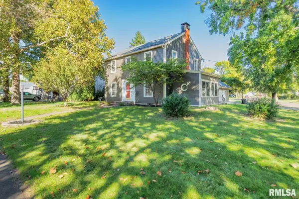 1700 Crescent Drive, Pekin, IL 61554