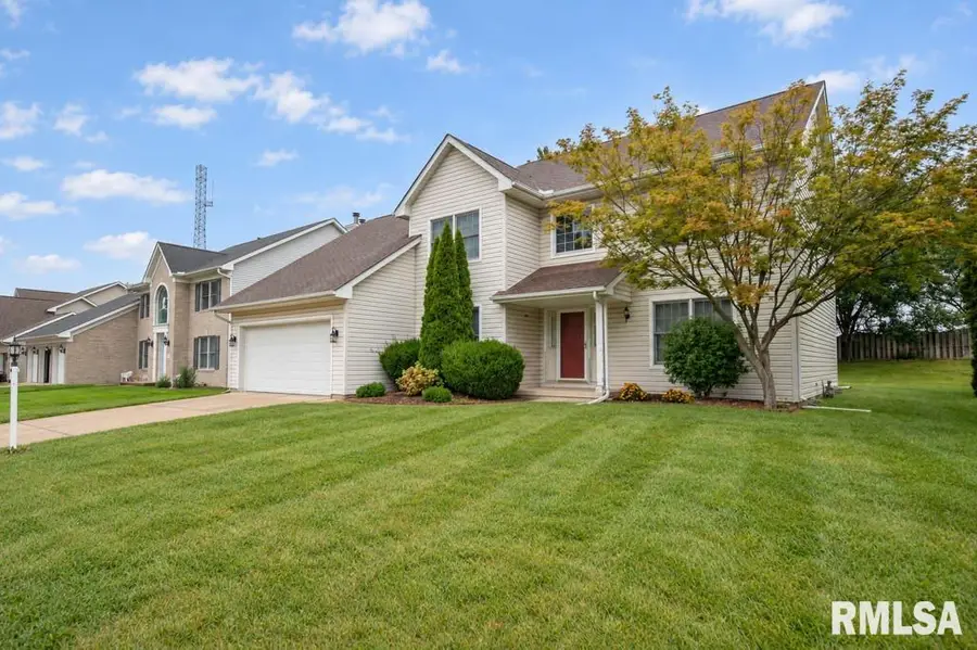 3601 W Brenwick Drive, Peoria, IL 61614 - #2