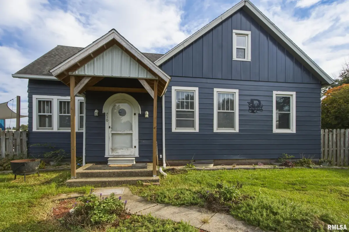 710 Macomb Street, Colchester, IL 62326 - #1