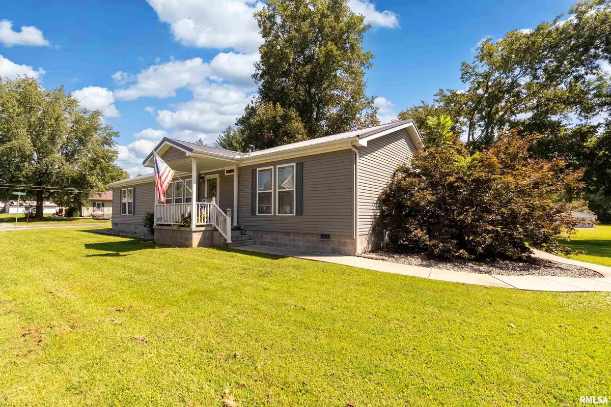 302 S Marion Road, West Frankfort, IL 62948 - #1