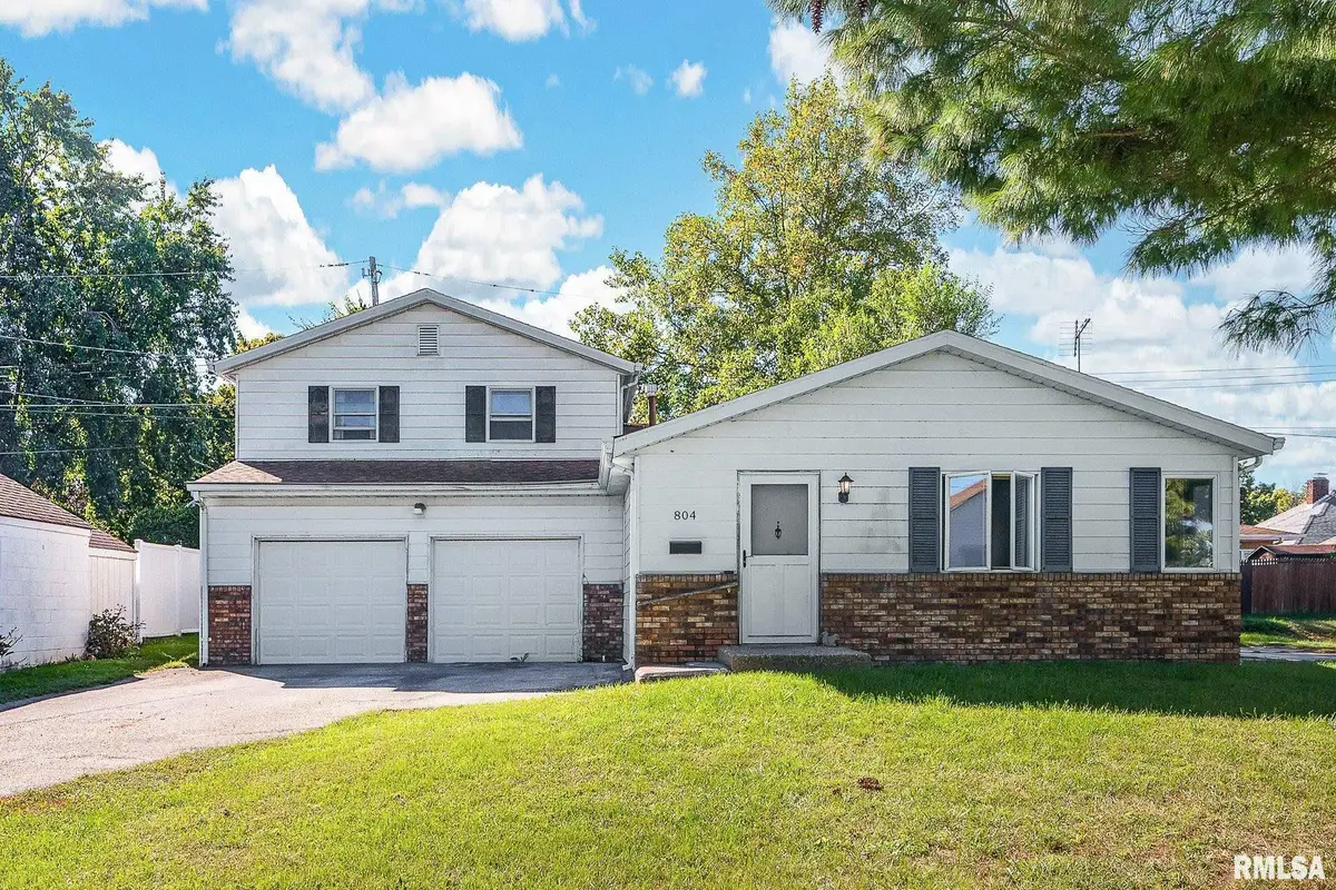 804 Illinois Street, Pekin, IL 61554 - #1