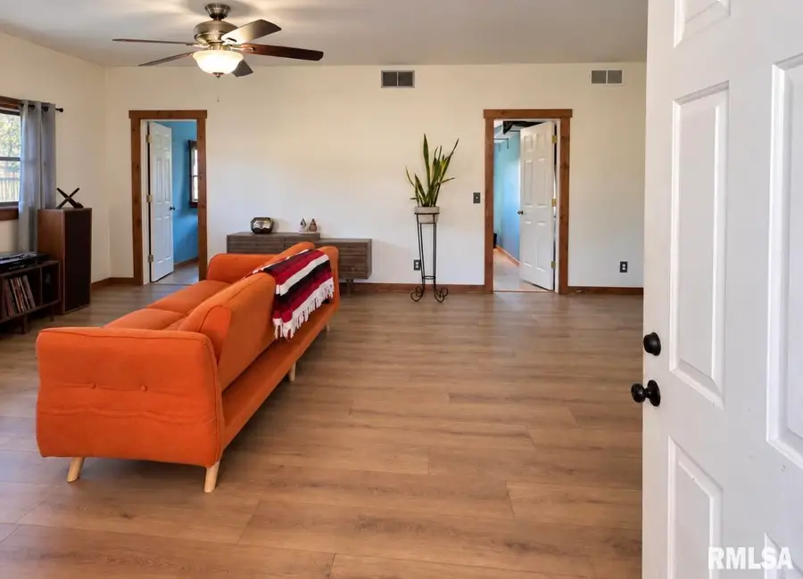 300 E Washington Street, Magnolia, IL 61336 - #3