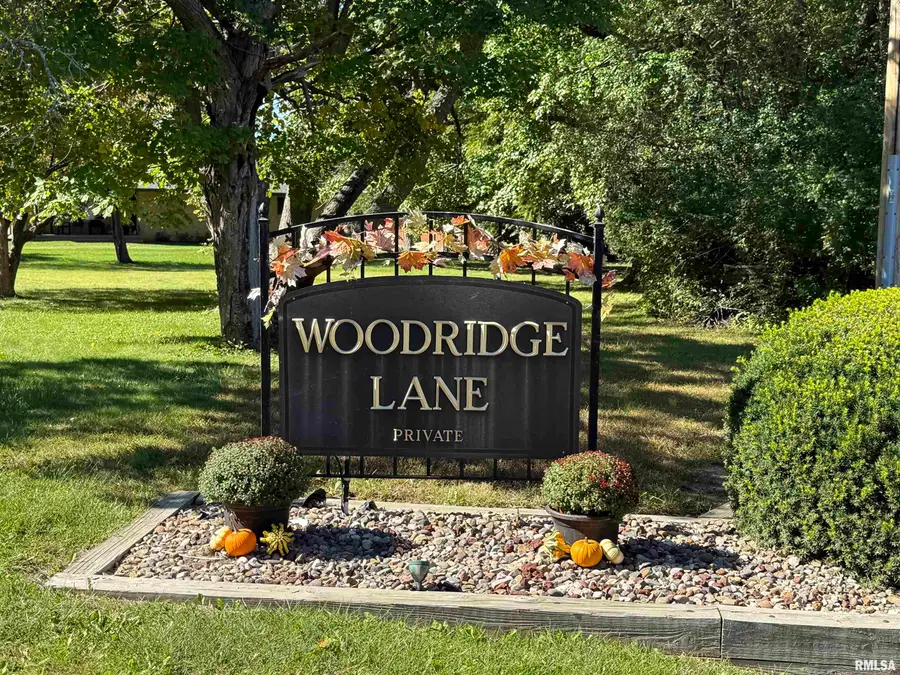 440 W Woodridge Lane, Peoria, IL 61614 - #2