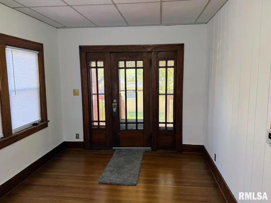 2208 W Forrest Hill Avenue, Peoria, IL 61604 - #2