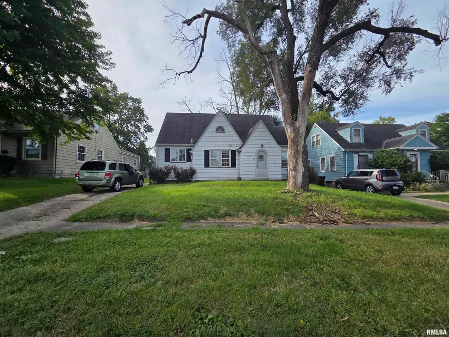 1406 W Margaret Avenue, Peoria, IL 61604 - #2