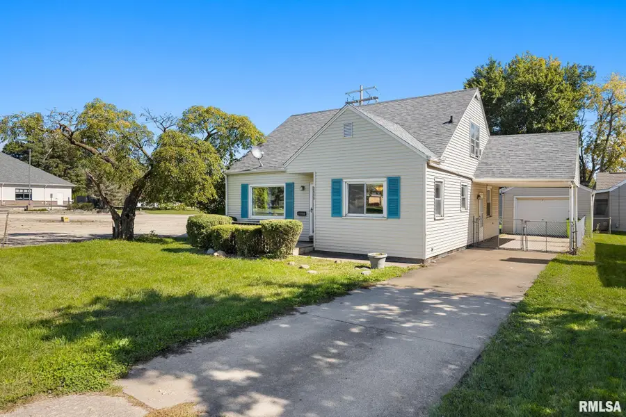 3606 N Sheridan Road, Peoria, IL 61604 - #3