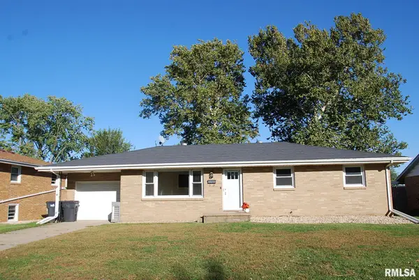1512 S 7th Street, Pekin, IL 61554