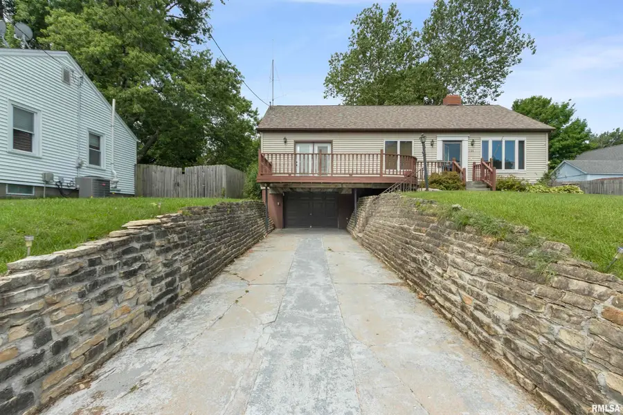 100 Brief Street, Washington, IL 61571 - #3