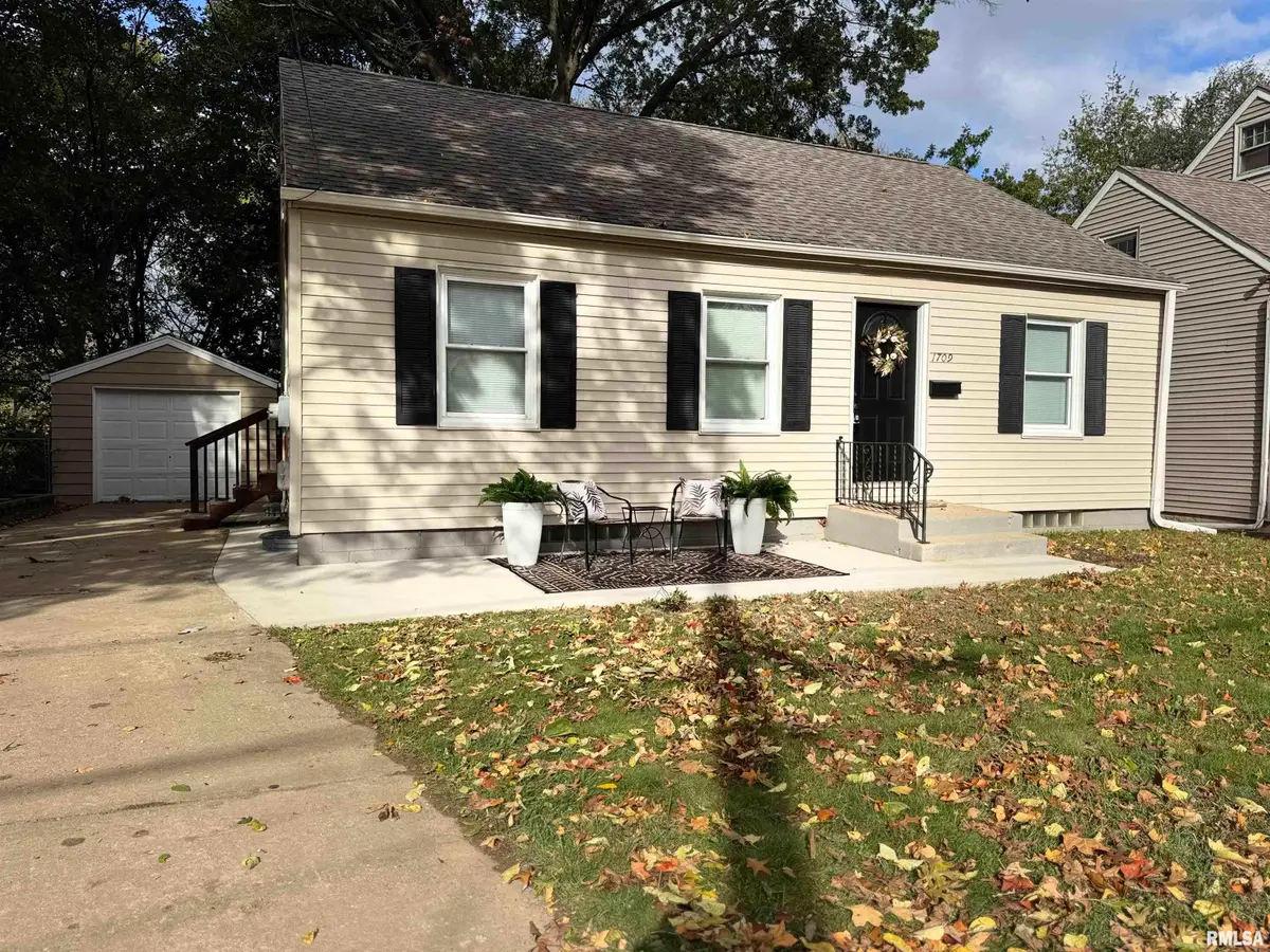 1709 W Gilbert Avenue, Peoria, IL 61604 - #1