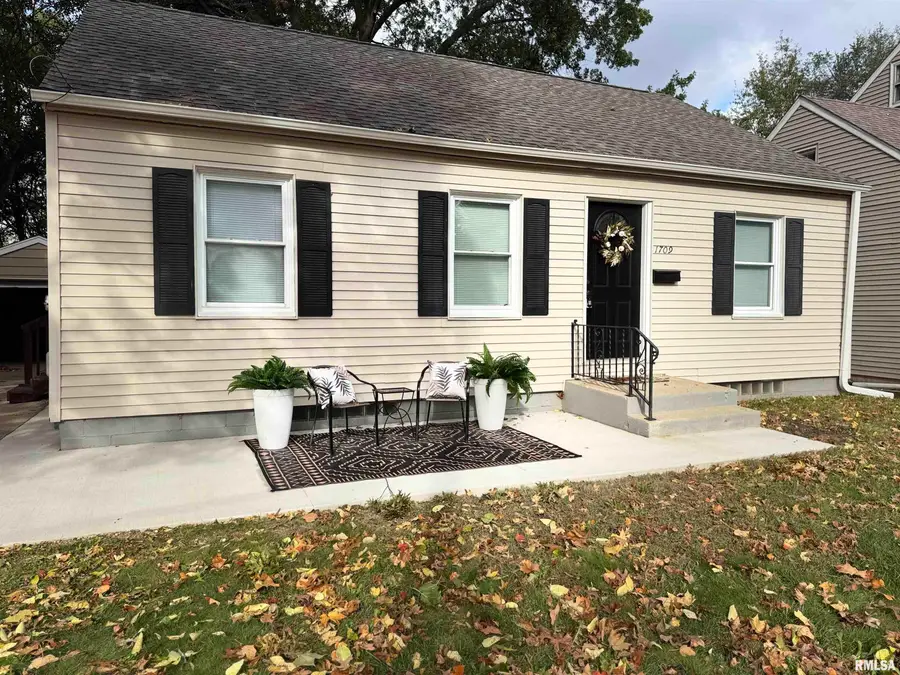 1709 W Gilbert Avenue, Peoria, IL 61604 - #2