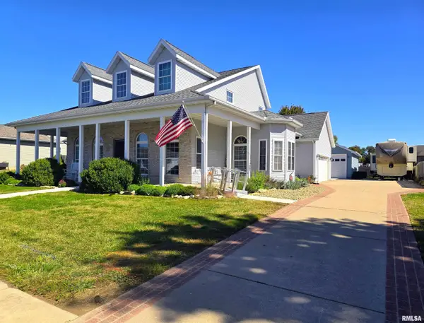 1820 Parkfield Drive, Pekin, IL 61554