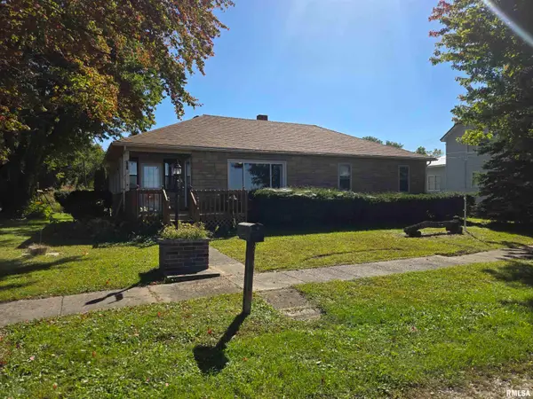 250 W 1st Street, Dallas City, IL 62330