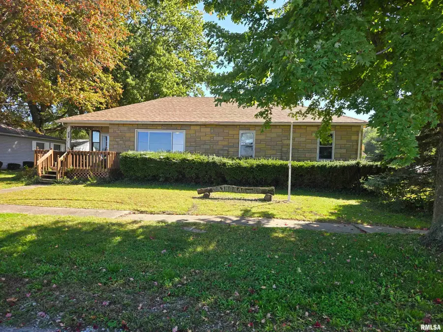 250 W 1st Street, Dallas City, IL 62330 - #2