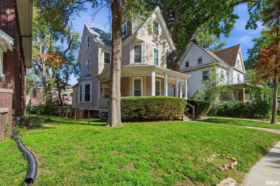 1407 W Barker Avenue, Peoria, IL 61606 - #2