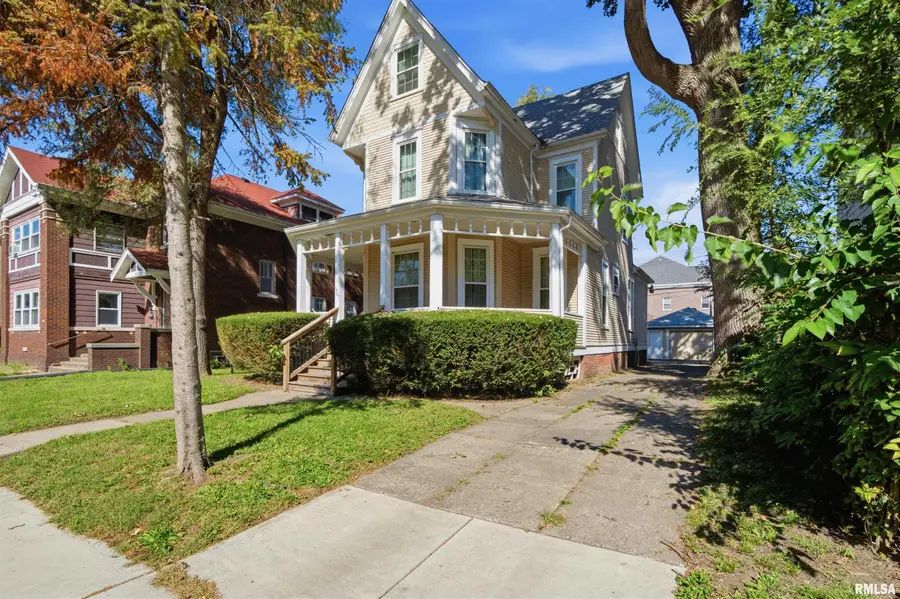1407 W Barker Avenue, Peoria, IL 61606 - #3