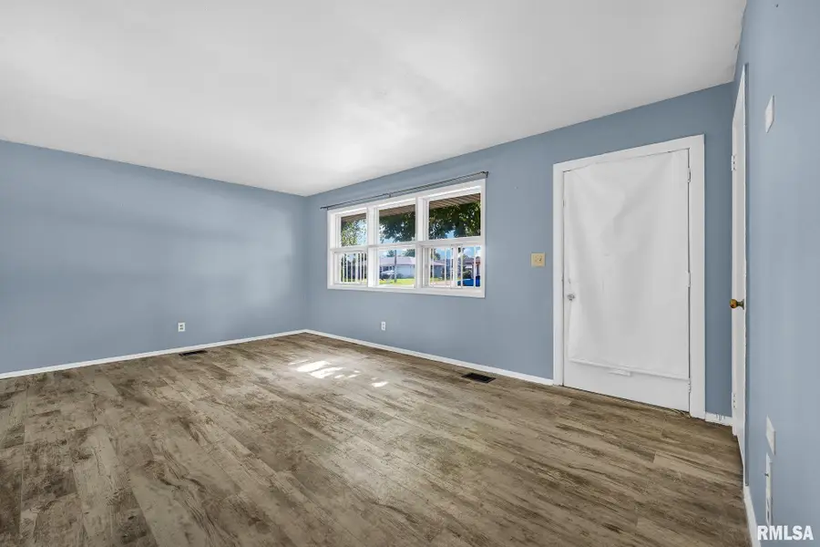 2527 W Westminister Avenue, Peoria, IL 61604 - #3
