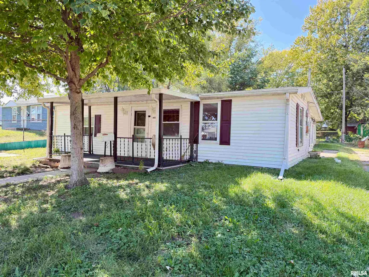 1421 S 13th Street, Pekin, IL 61554 - #1
