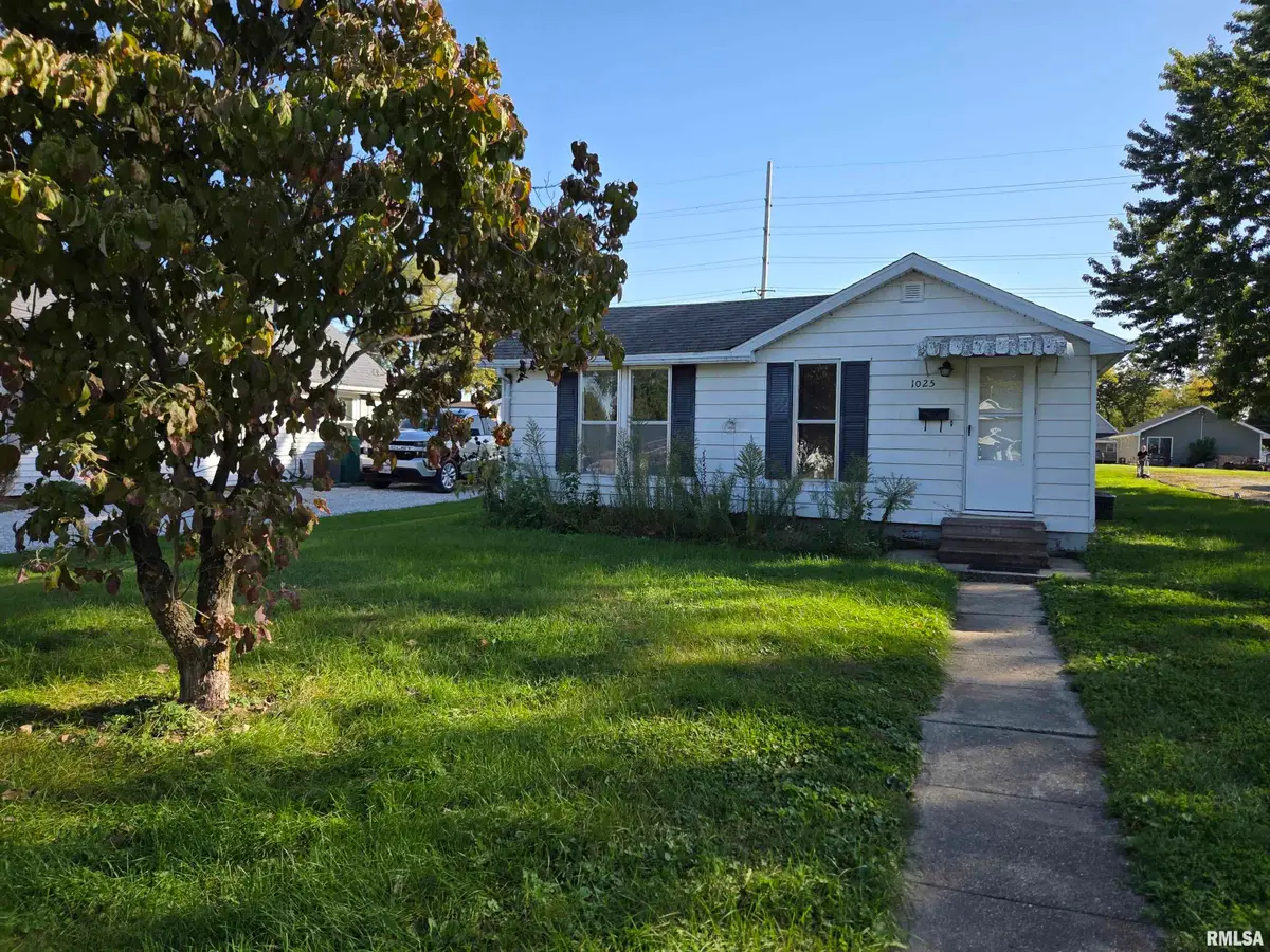 1025 E Oak Street, Macomb, IL 61455 - #1
