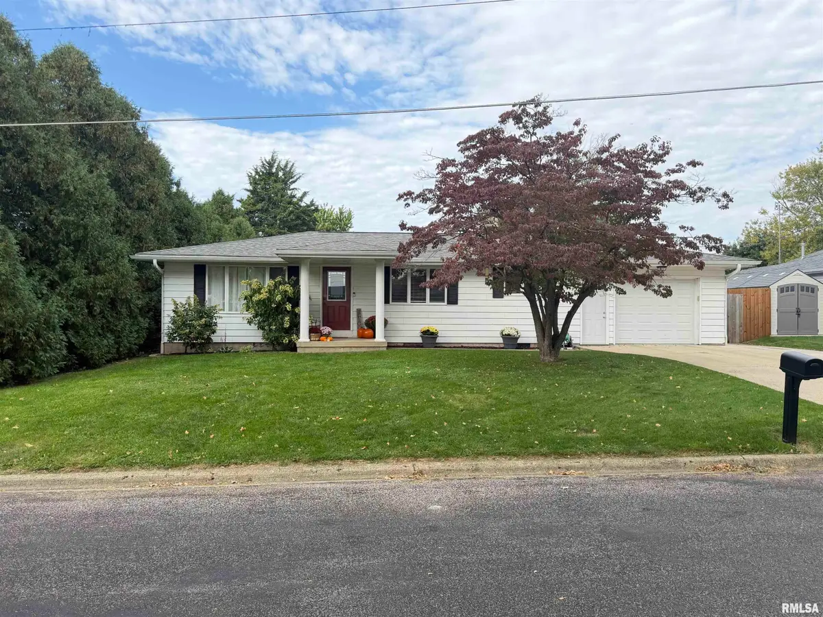 205 N Garfield Street, Roanoke, IL 61561 - #1