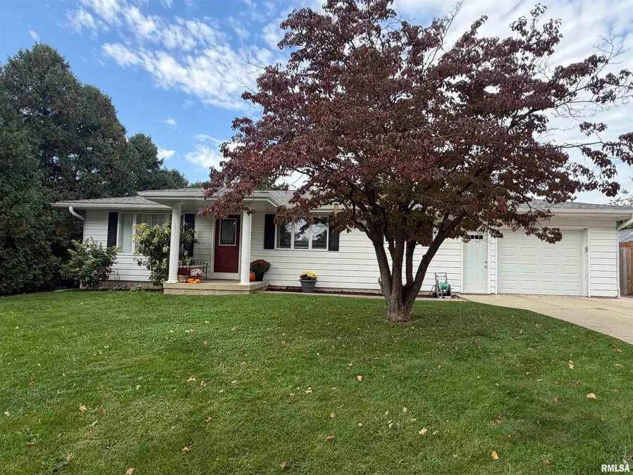 205 N Garfield Street, Roanoke, IL 61561 - #3