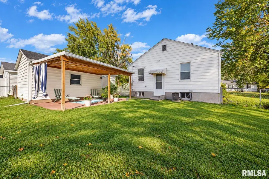 318 S 3rd Street, Marion, IL 62959 - #2