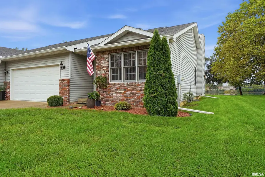 2411 Lakeshore Drive #5, Pekin, IL 61554 - #2