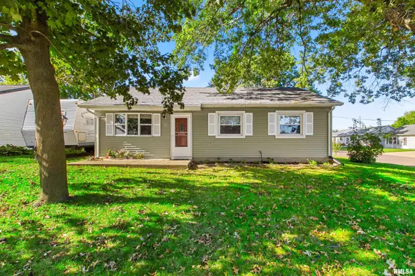 701 Bess Street, Washington, IL 61571