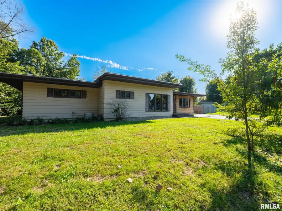 561 Oak Street, Metamora, IL 61548 - #2