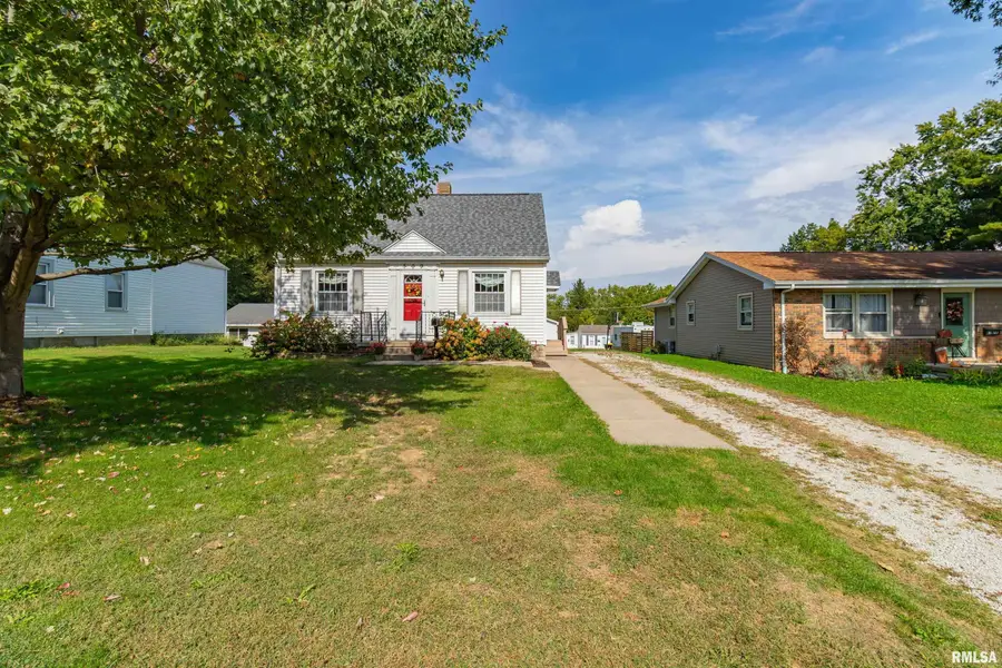 509 W Adams Street, Washington, IL 61571 - #3